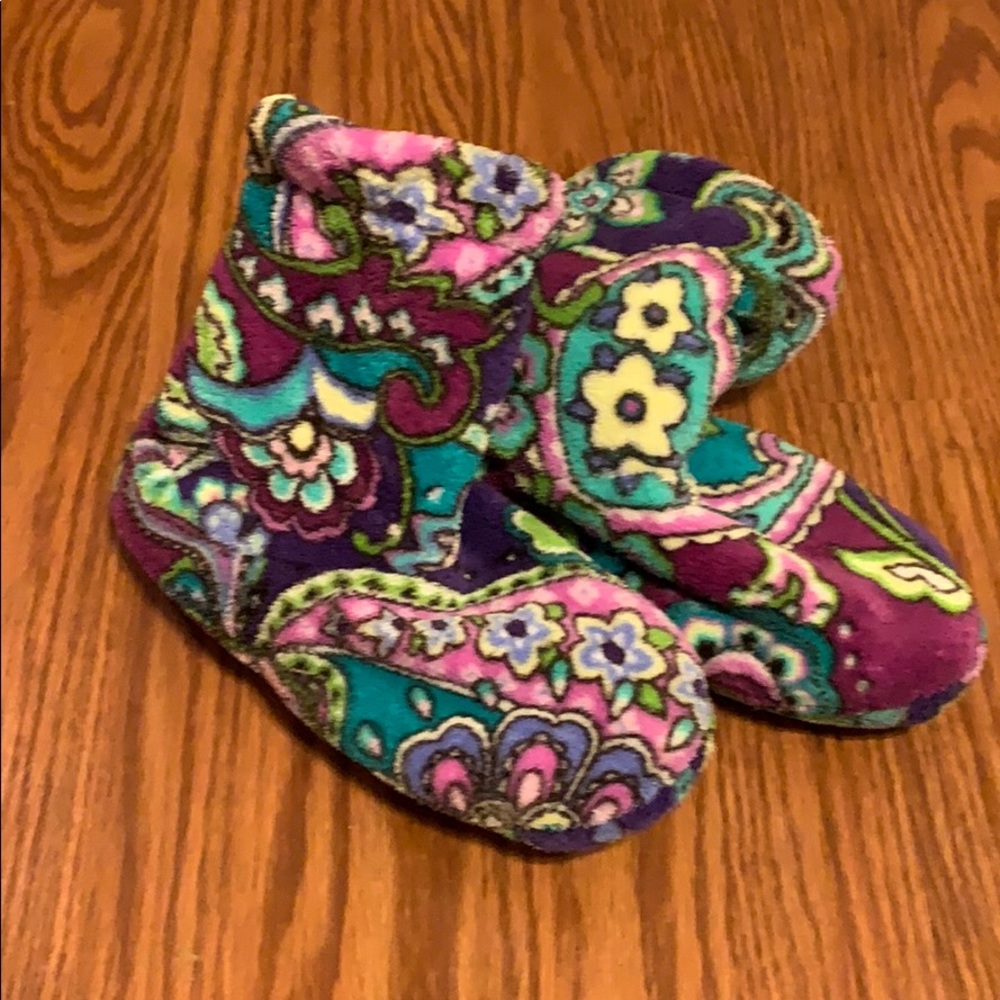 Vera Bradley Heather slippers. Size 7-8. EUC.